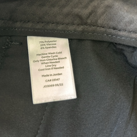 Talbots Black Hampshire Ankle Pant with Invisiflex Comfort Waist Technology. EUC - Picture 7 of 10